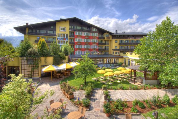Hotel-Latini---aussen-Sommer Hotel-Latini---aussen-Sommer